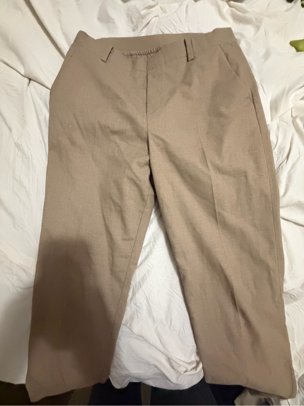 Uniqlo Women’s Trouser Pants in Tan